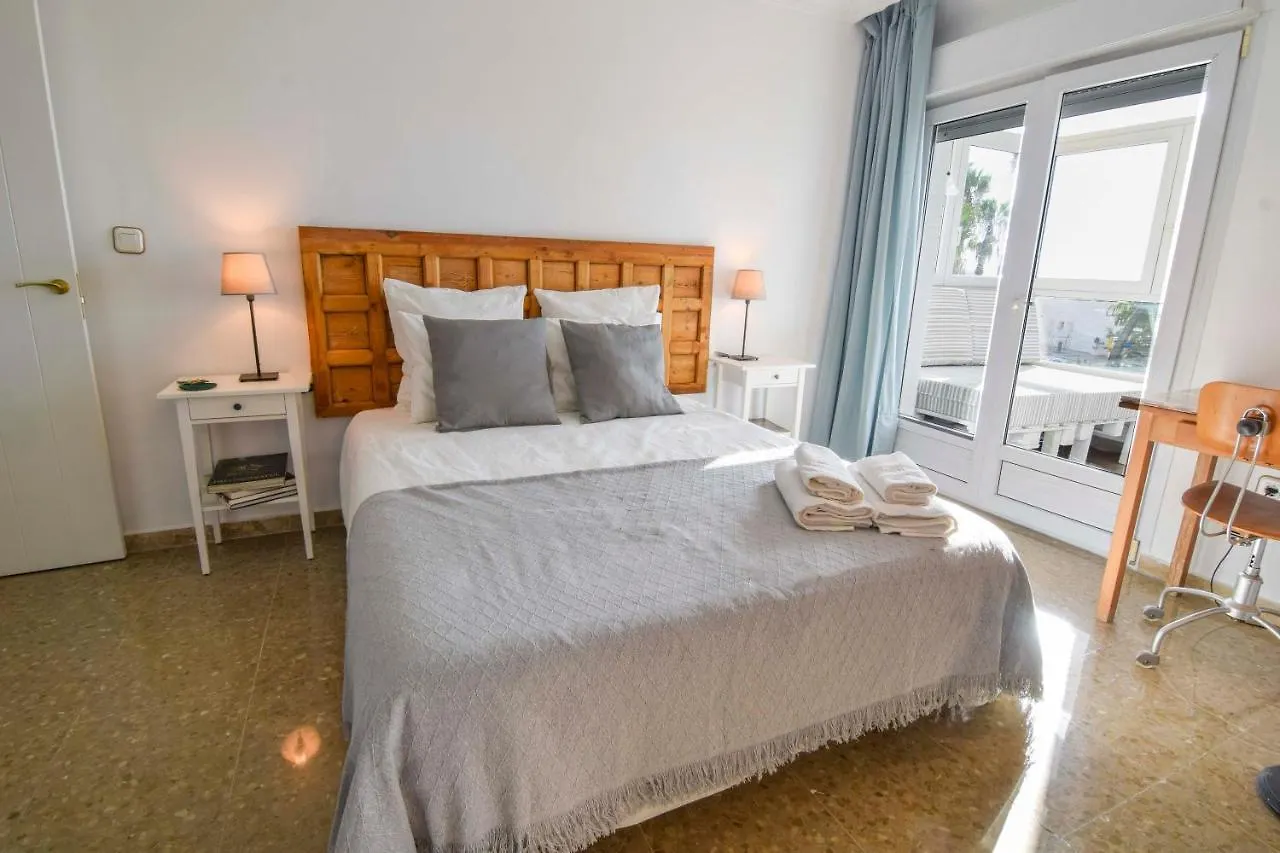 P&P Apartamentos Paseo Maritimo Pablo Ruiz Picasso マラガ 0*,